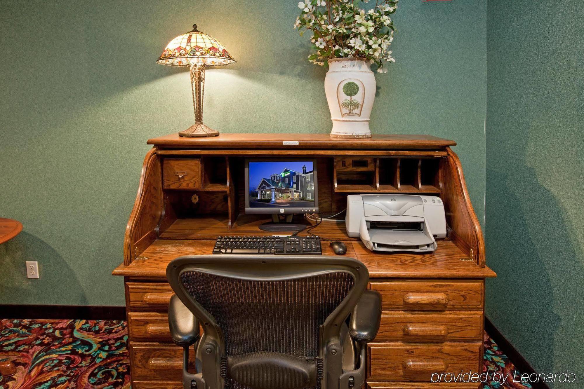 Holiday Inn Express Grand Rapids Southwest By Ihg Grandville Exteriör bild